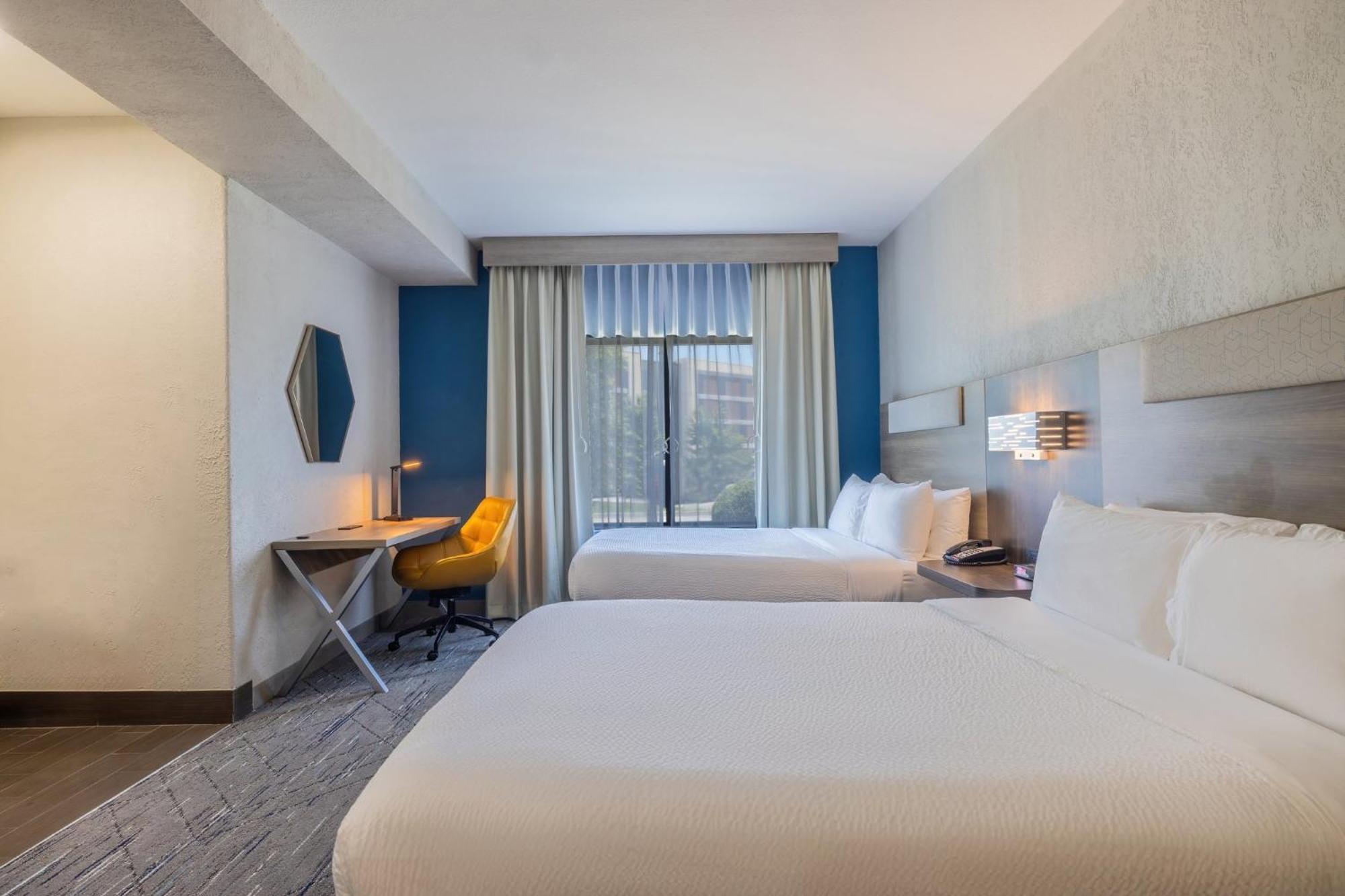 Holiday Inn Express & Suites Kansas City Airport By Ihg Extérieur photo