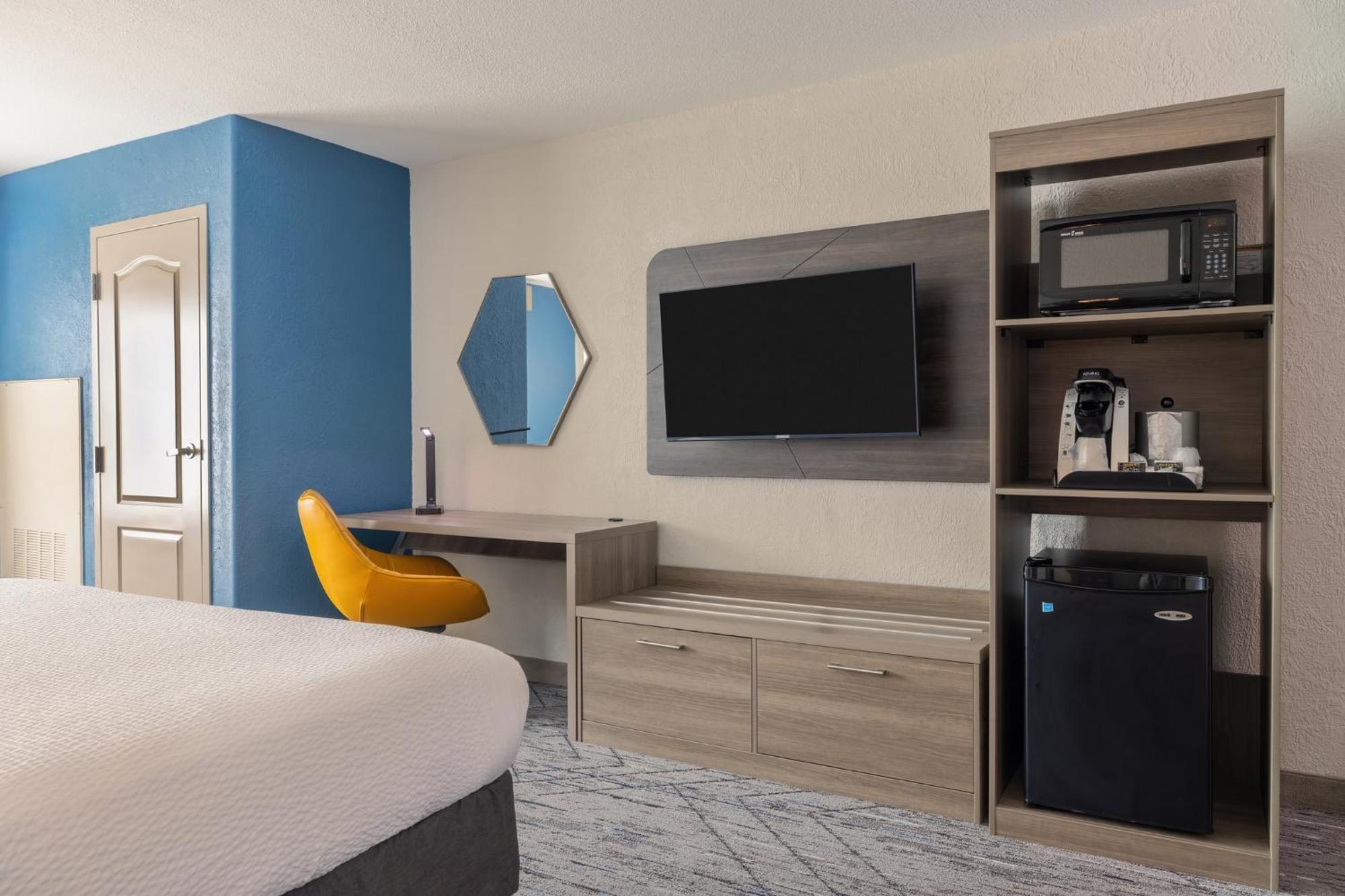 Holiday Inn Express & Suites Kansas City Airport By Ihg Extérieur photo