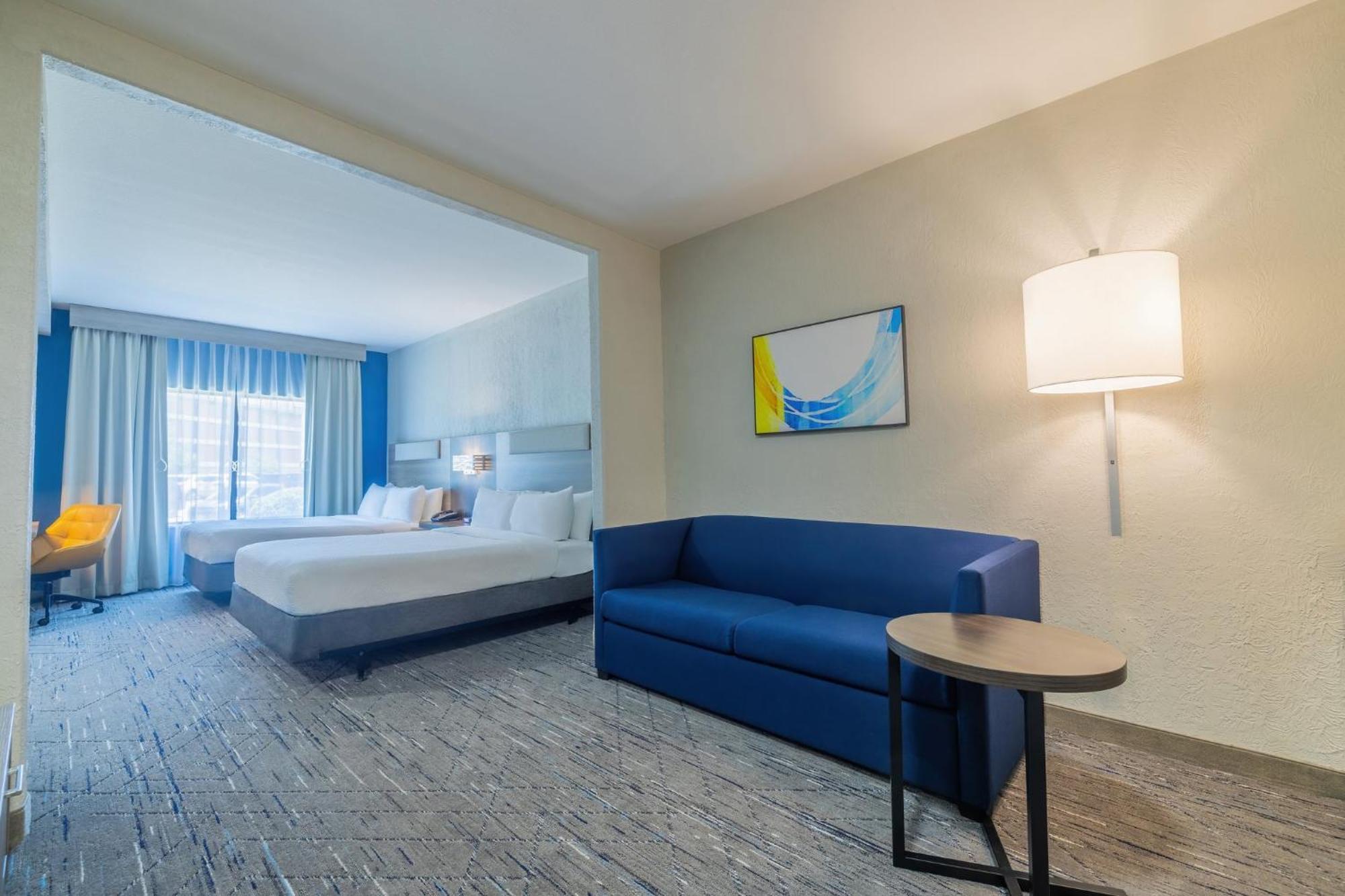 Holiday Inn Express & Suites Kansas City Airport By Ihg Extérieur photo