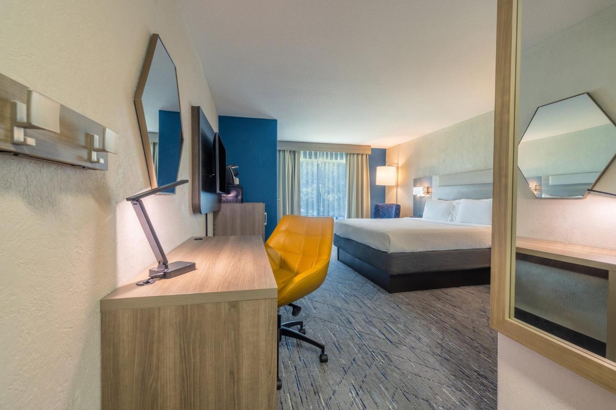Holiday Inn Express & Suites Kansas City Airport By Ihg Extérieur photo